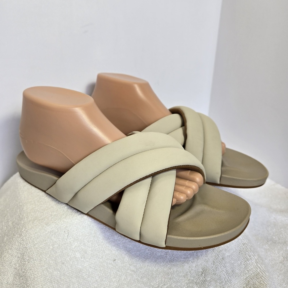 Olukai Hila Womens Size 11 Slide Comfort Sandal Wet Grip Cream Color Puffer